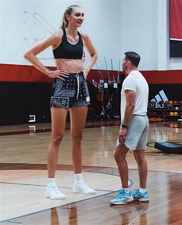 Height Check: How Tall Is Cameron Diaz?