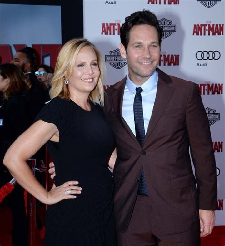 How Big Is The Age Gap Between Paul Rudd And Julie Yaeger?