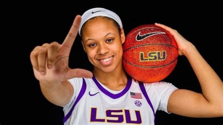 How Old Is Amirah O'Neal?