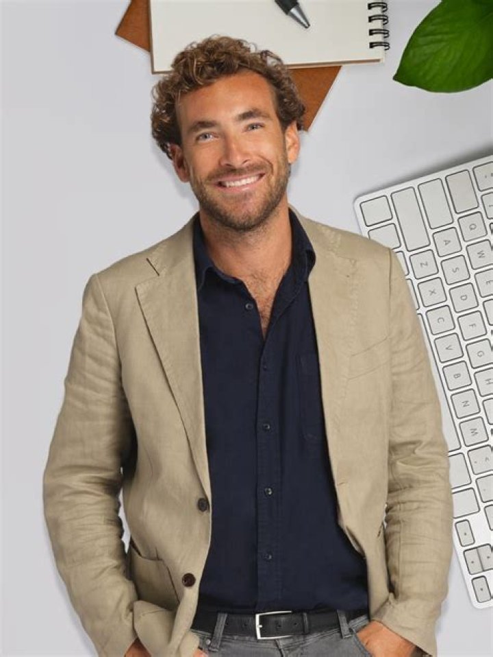 How Old Is Martin Kretz? Explore His Age And Career Journey