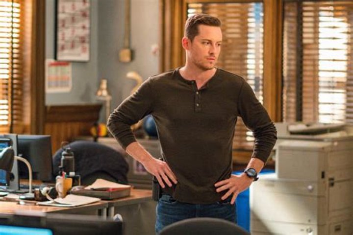 How Tall Is Jesse Lee Soffer In Feet And Inches?