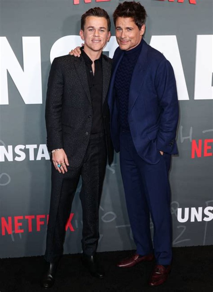 How Tall Is Rob Lowe