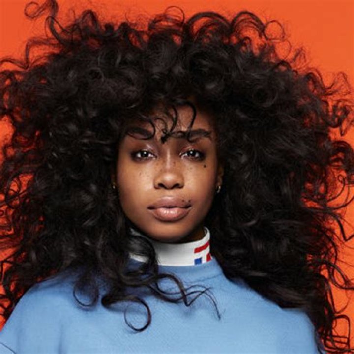 How Tall Is SZA? Discover Her Height In Feet