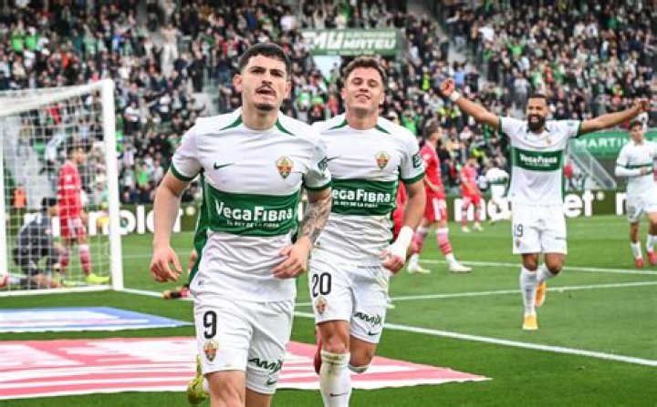 Hoy Elche - Nottingham Forest en directo Guía de partidos televisados de Elche 26.07.2024