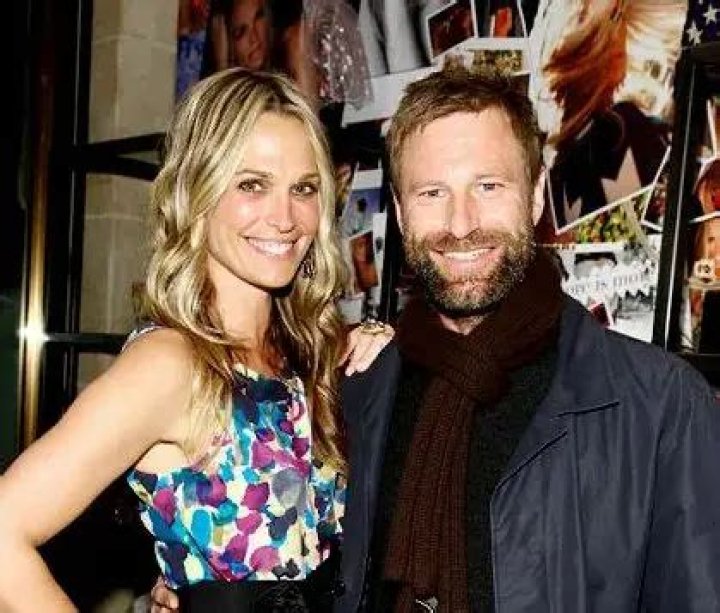 Is Aaron Eckhart Married: Uncovering The Truth
