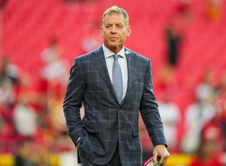 Is Former NFL Star Troy Aikman Still Hitched?