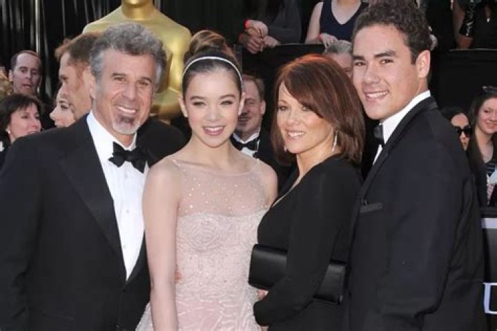 Is Hailee Steinfeld Jewish? Exploring Her Jewish Heritage And Identity