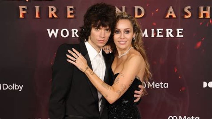 Is Miley Cyrus Still Married? Uncovering The Truth