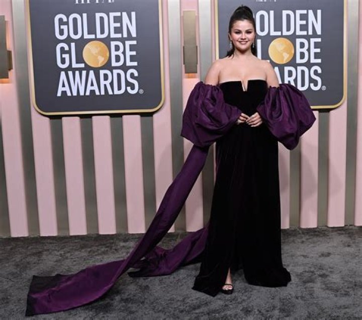 Is Selena Gomez Pregnant? Unveiling The Truth Behind The Rumors
