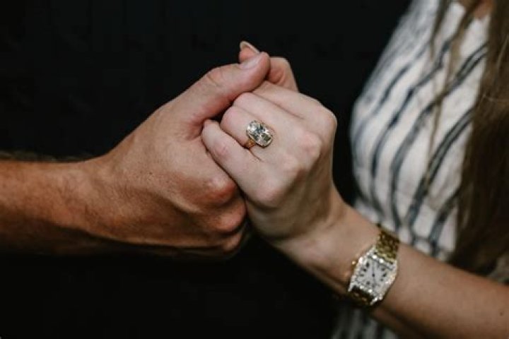 Is Travis Kelce Single Or Married: Exploring His Relationship Status