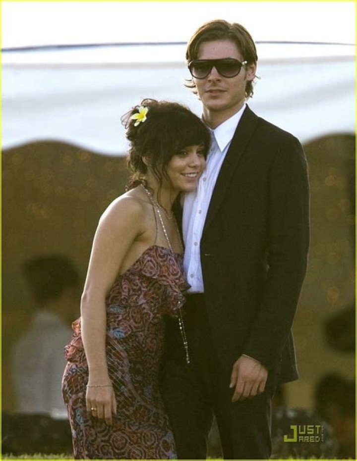 Is Zac Efron Married? Unveiling His Wife And Wedding Details