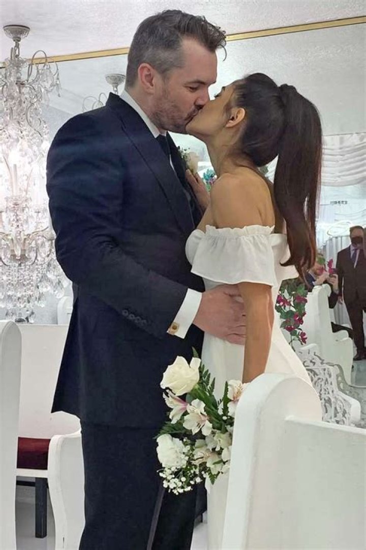 Jim Jefferies And Wife: Unmasking Their Marital Journey