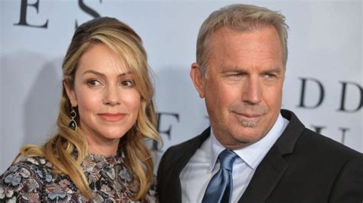 Johnny Carson's Wives And Marriages: A Detailed Look