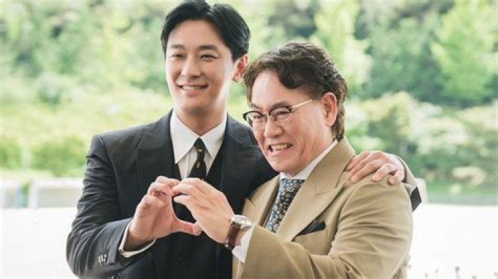 Jung Yu-mi's Romantic Relationships: An In-Depth Exploration