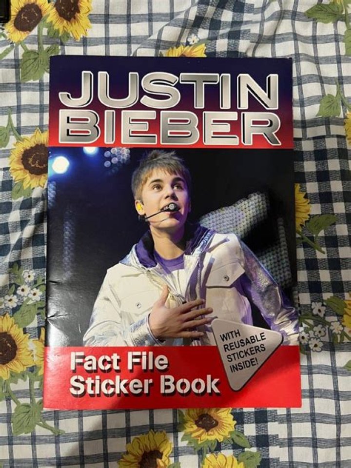 Justin Bieber: Fact Or Fiction: Is He Really Dead?
