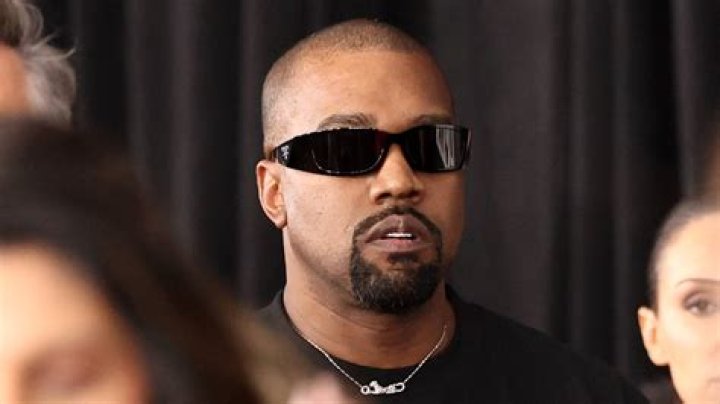 Kanye West's Height: Unveiling The Style Icon's Stature