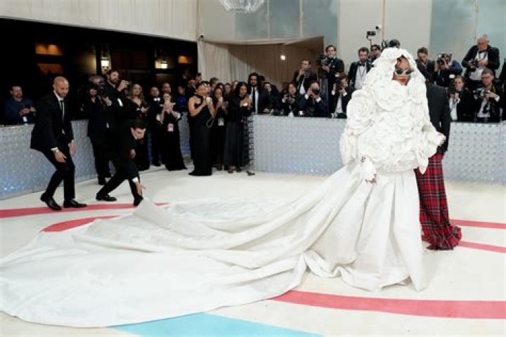 Khloe Kardashian's Dazzling Transformation At The Met Gala