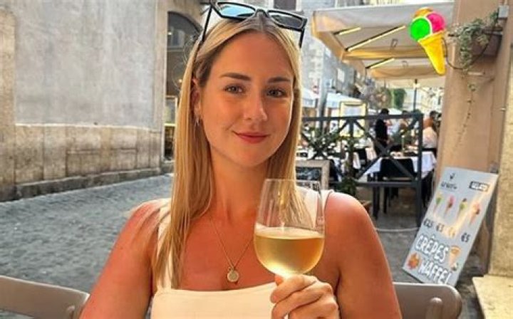 Lara Lane's Private Moments Leaked
