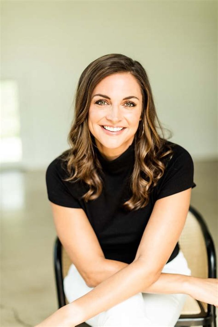 Laura Stracke: Award-Winning Journalist And Author