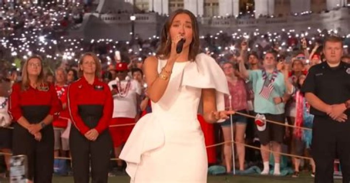 Lauren Daigle's Rescue Mission: A Beacon Of Hope