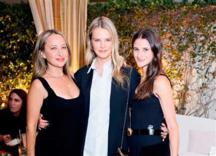 Lauren DeLeo's Age: Unveiling The Truth Behind The Star's Youthful Glow
