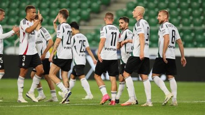 Legia Warszawa Caernarfon Town gledaj na żywo Legia – Caernarfon Gdzie oglądać transmisę? 25.07.2024 25.07.2024 Na żywo w jakości HD