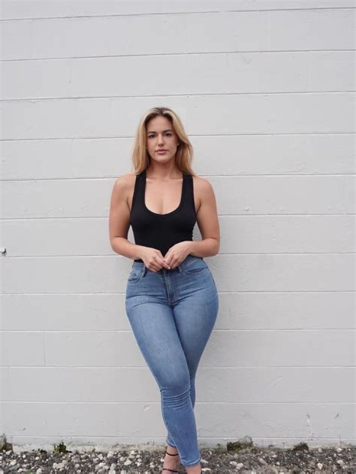 Marissa Dubois Model