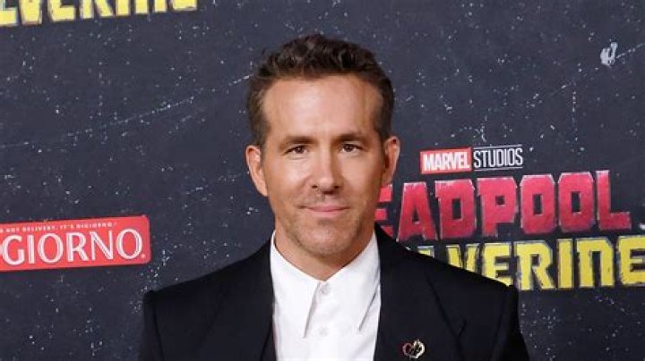 Marvelous Height Of Ryan Reynolds Uncovered!