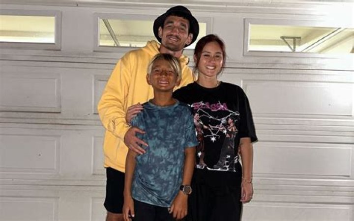 Max Holloway And His Wifely Love: A Perfect Match