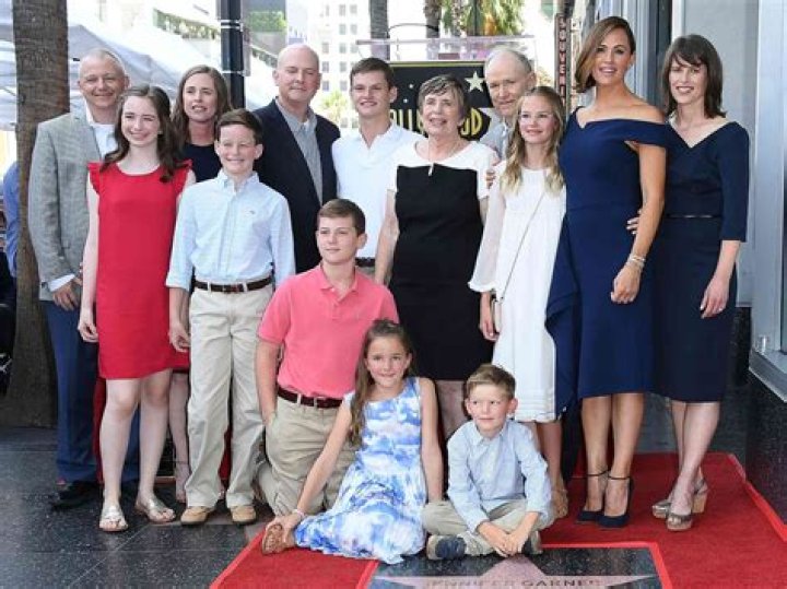 Meet Jennifer Garner's Sisters: A Sibling Story Of Love And Support