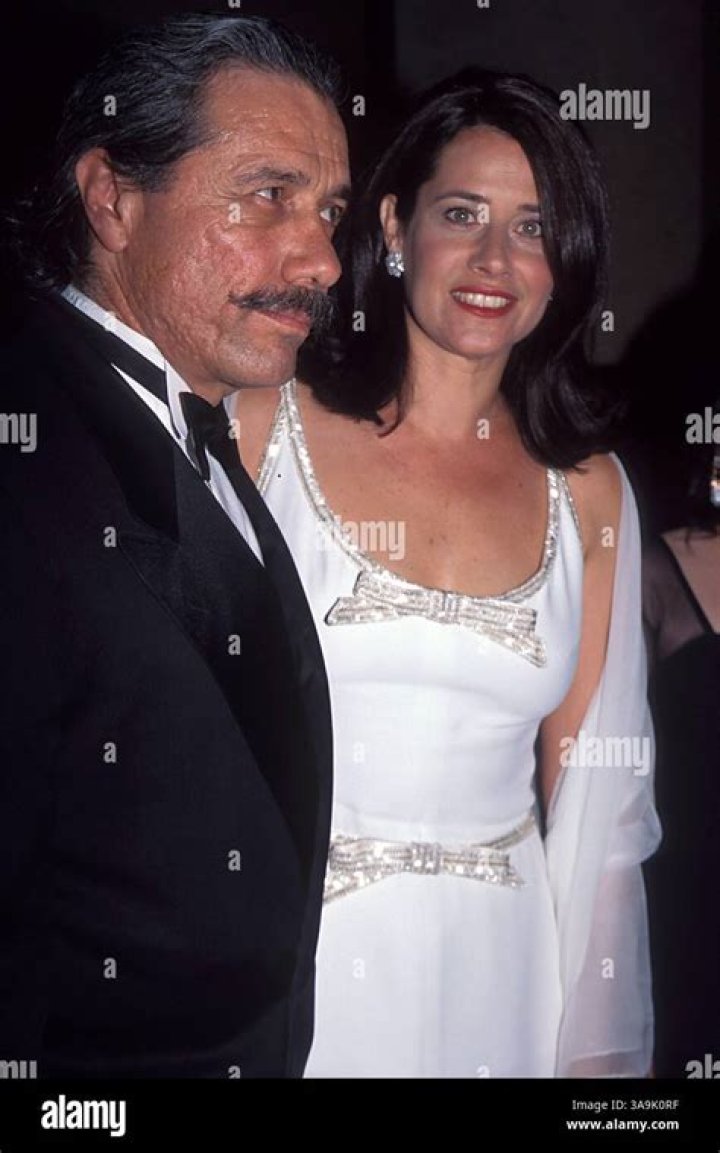 Meet Lorraine Bracco's Husband: All The Details