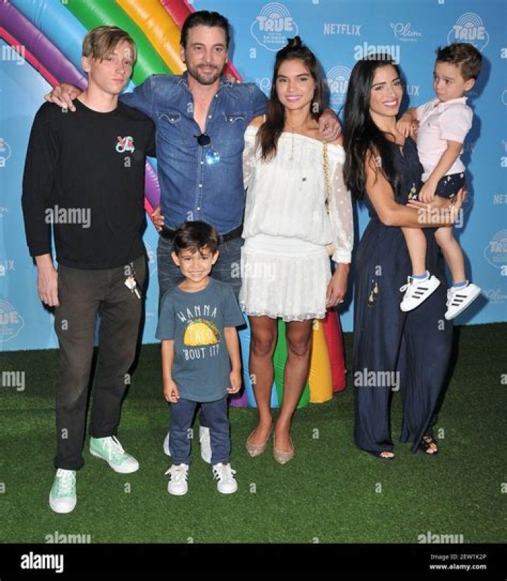 Meet Skeet Ulrich's Kids: A Glimpse Into His Family Life