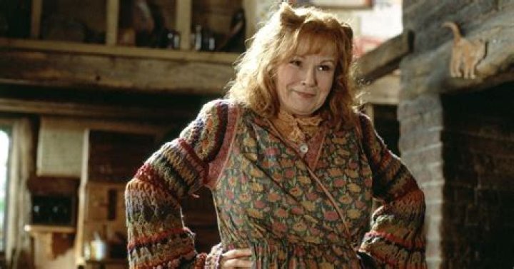 Meet The Sorcerer's Stone's Molly Weasley: Julie Walters