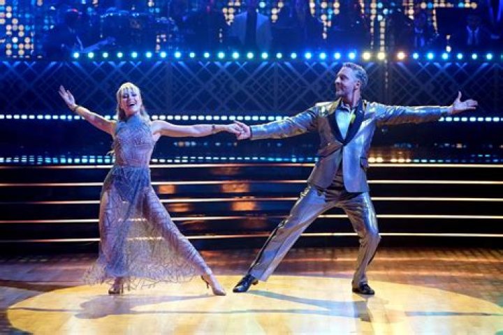 Mo's Mesmerizing Moves On Dancing With The Stars
