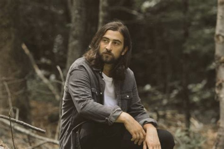 Noah Kahan: Uncovering His Birthplace And Musical Roots