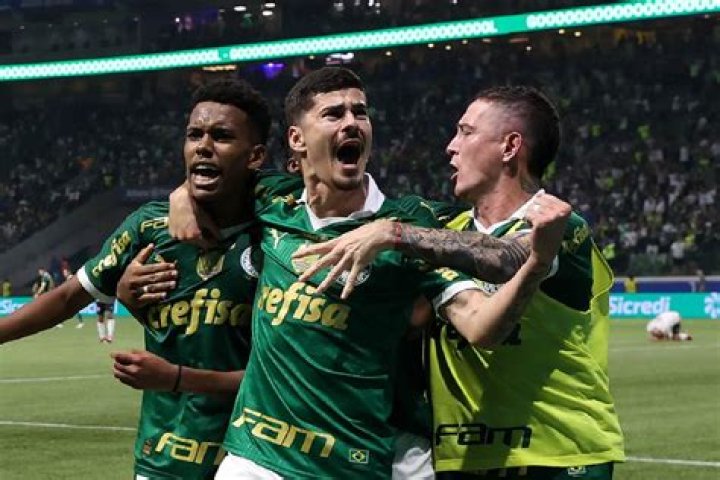 Palmeiras e Vitória ao vivo assistir Palmeiras x Vitória: escalações, onde assistir e palpites 27 julho 2024