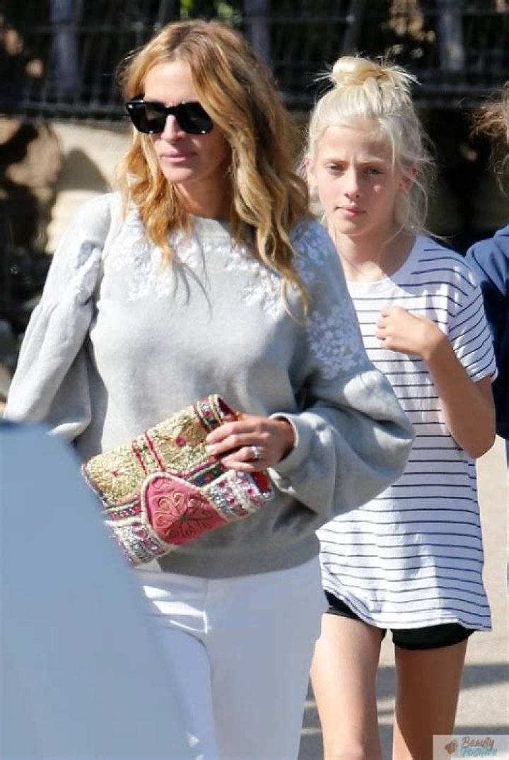 Photos Of Julia Roberts Daughter Hazel