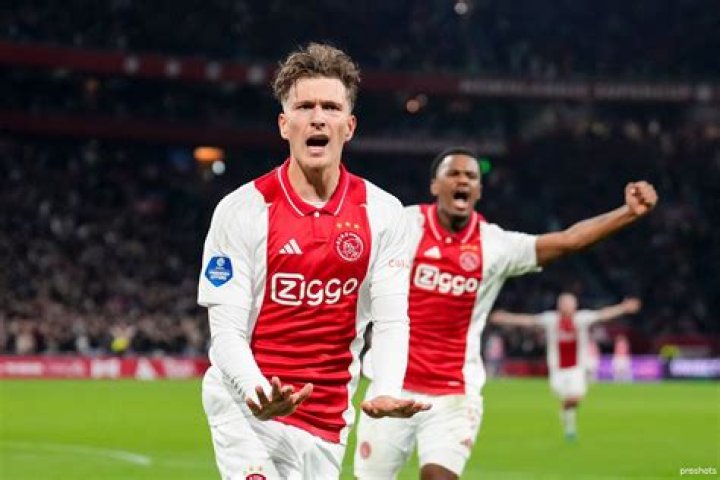 PSV Eindhoven kijken live Ajax - PSV Eindhoven live uitslagen, H2H en opstellingen 24 juli 2024