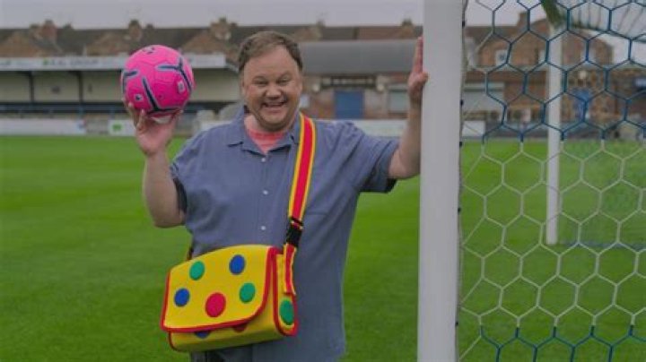 Relationships Of Justin Fletcher: A Comprehensive Overview