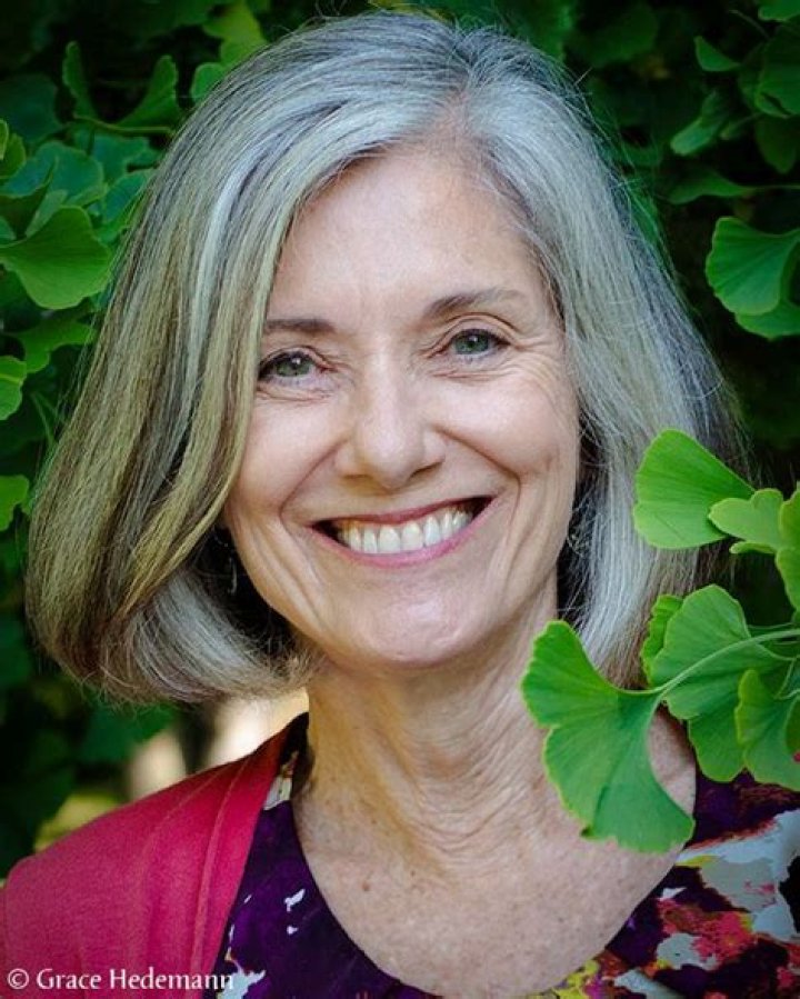 Renowned Author And Writing Coach