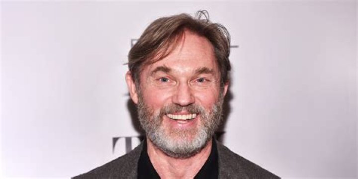 Richard Thomas's First Wife: A Detailed Account