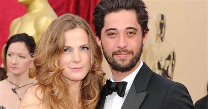 Ryan Bingham's Ex-Wife: Unveiling The Secrets Of Their Relationship