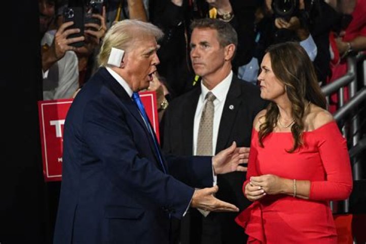 Sarah Huckabee's Husband: Uncovering The Man Behind The Former Trump Press Secretary