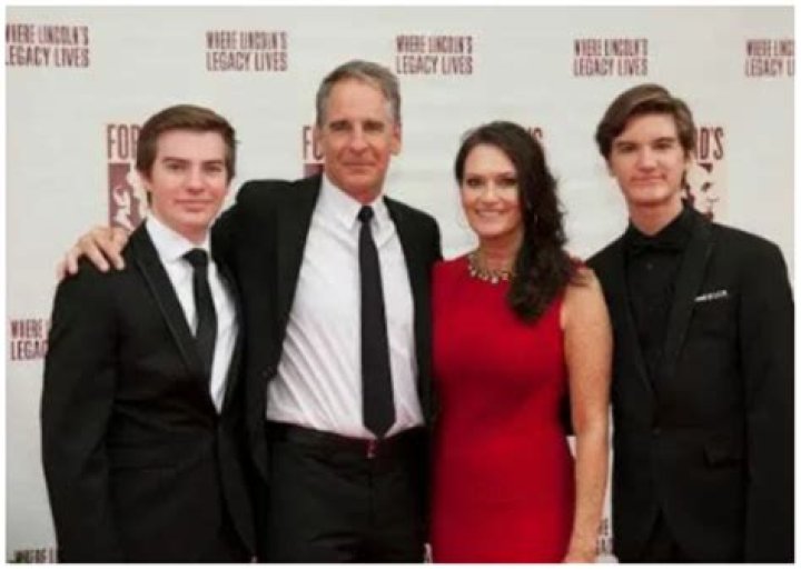 Scott Bakula's Children: A Comprehensive Guide