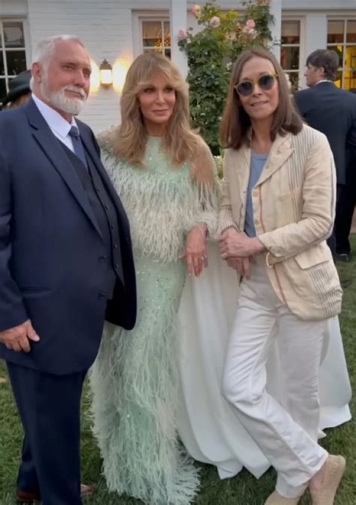 See The Latest Snaps Of Kate Jackson: Recent Pictures Unveiled