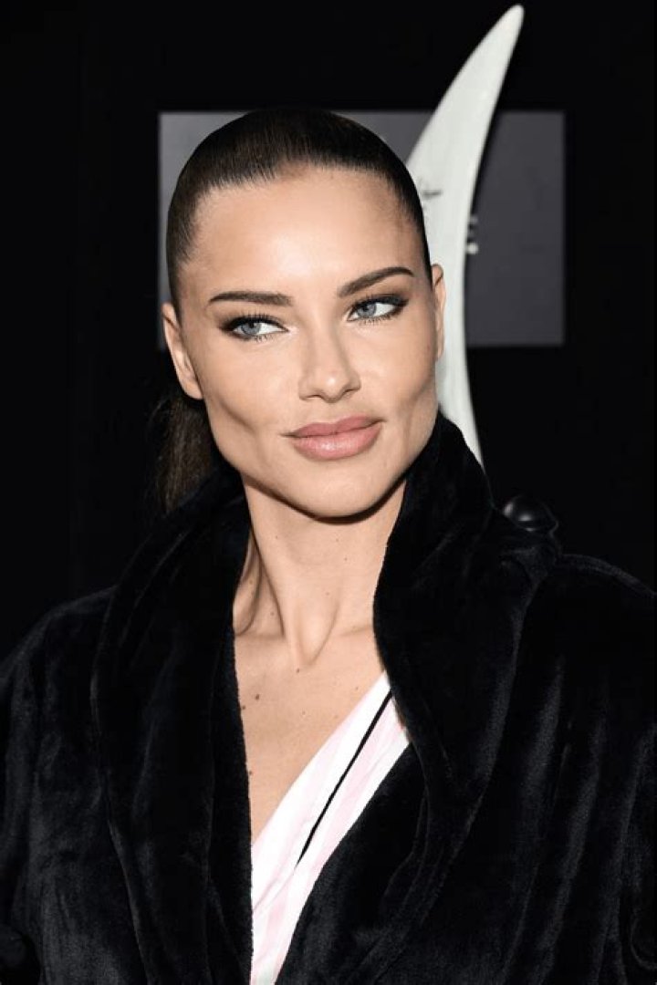 SEO-Driven Look: Adriana Lima's Best JID Moments