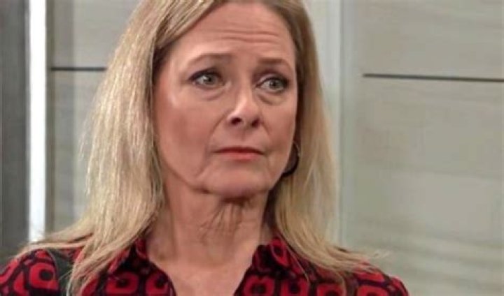 Sonny Grows Suspicious Of Gladys As She Circles Back Around ·