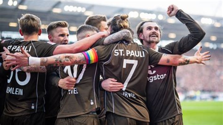 St. Pauli gegen Lyon im tv FC St Pauli – Lyon på TV & Live Stream - tid, kanal | 24 Juli 2024