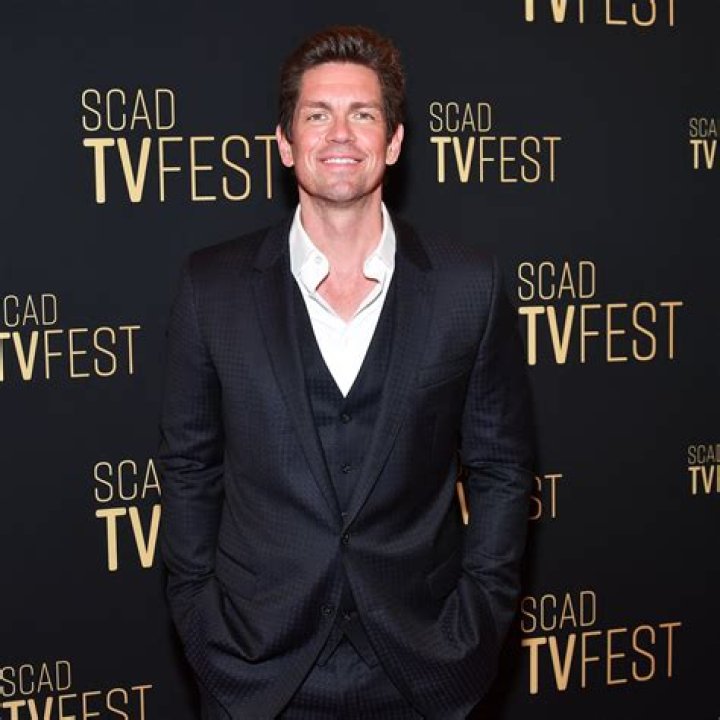 Steve Howey In Shameless: A Comprehensive Overview