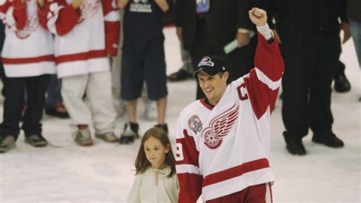 Steve Yzerman's Wife: Meet Lisa Brennan